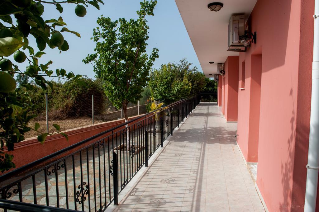 سفوروناتا Paradise Studios المظهر الخارجي الصورة
